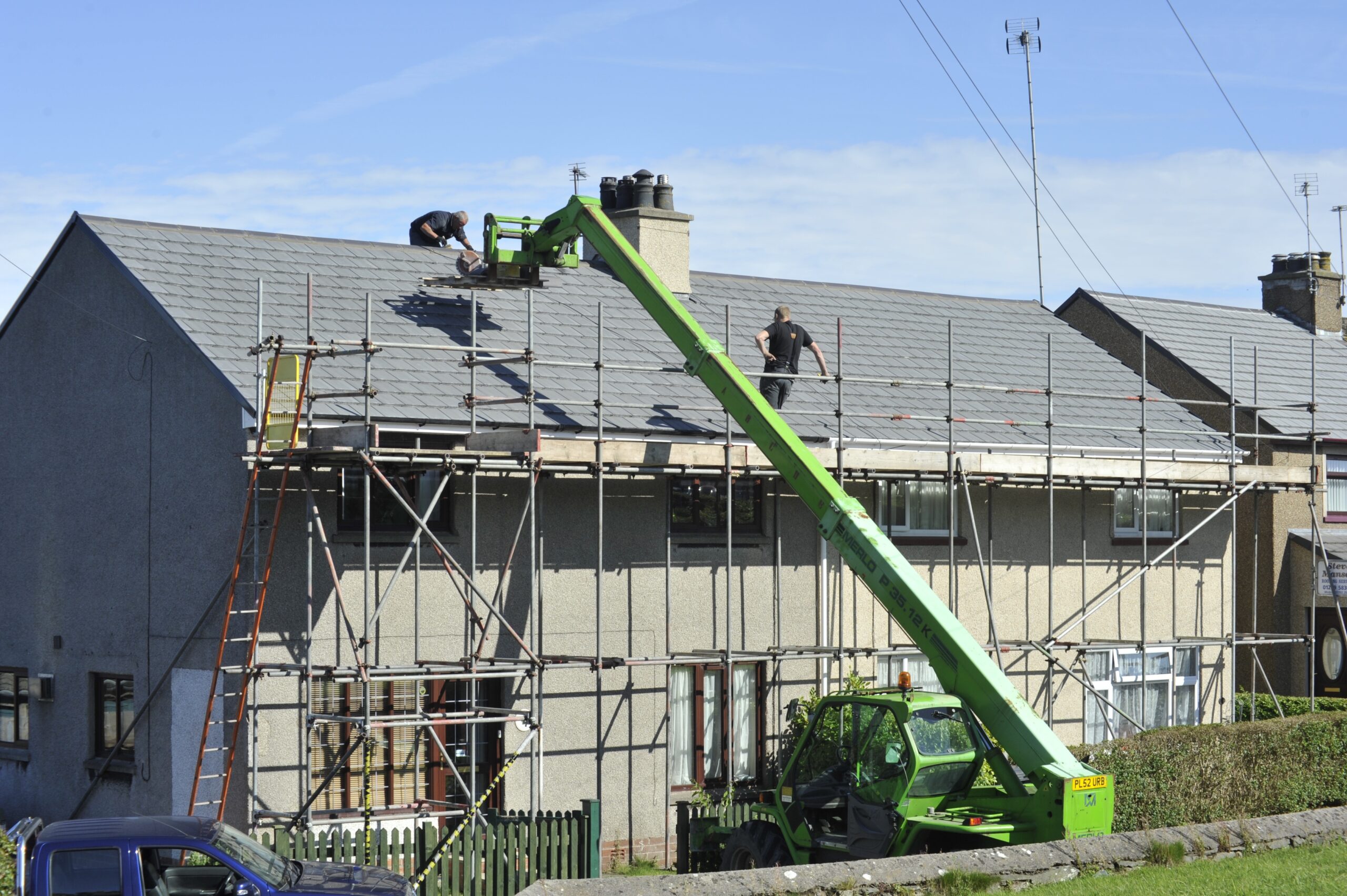 ArConSe construction team at work